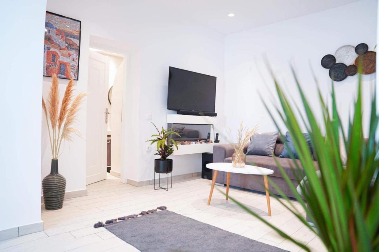 Sunstone Apartment Φηρά Εξωτερικό φωτογραφία